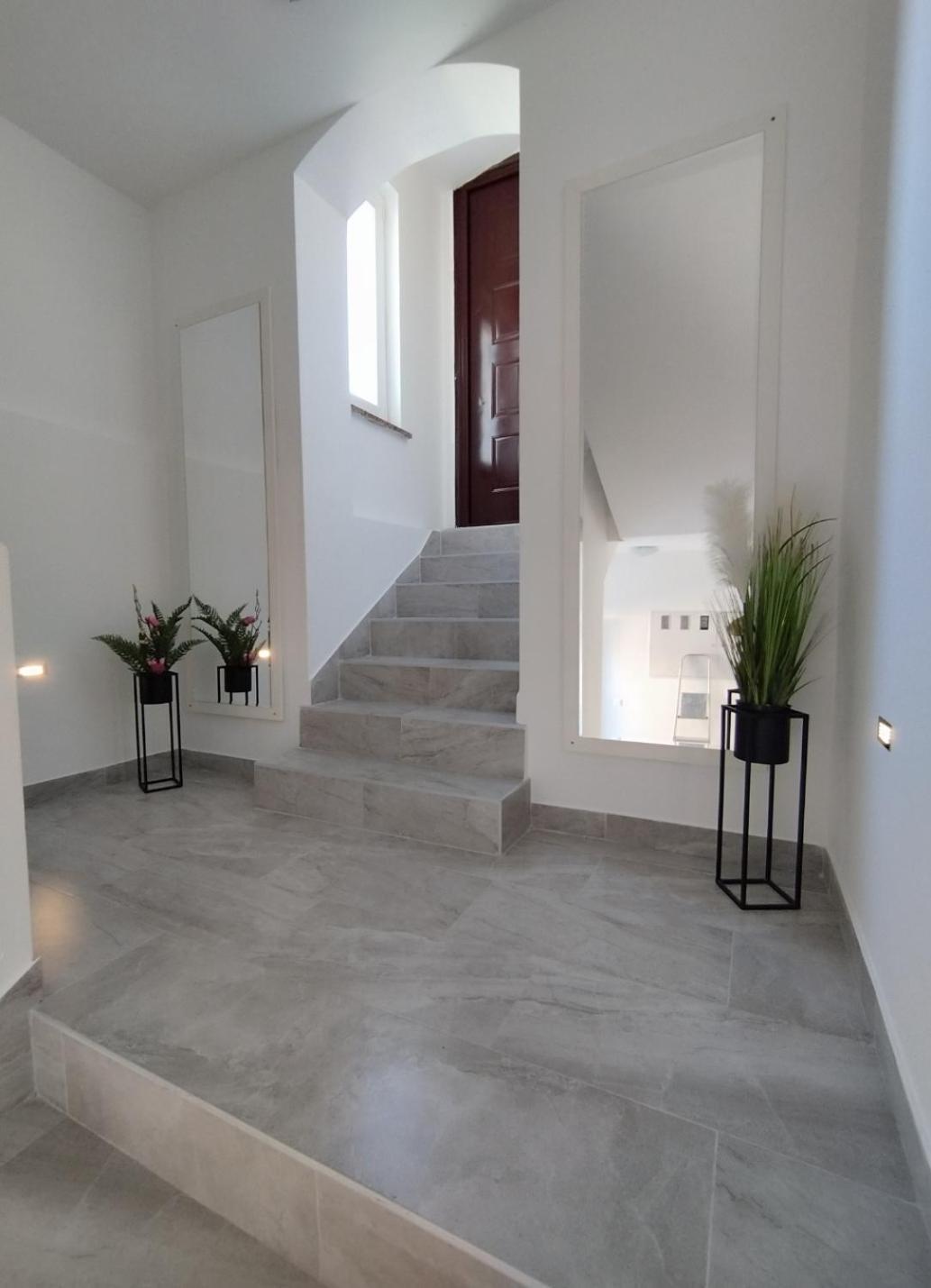 Apartmani Dianna Kaštela Екстериор снимка