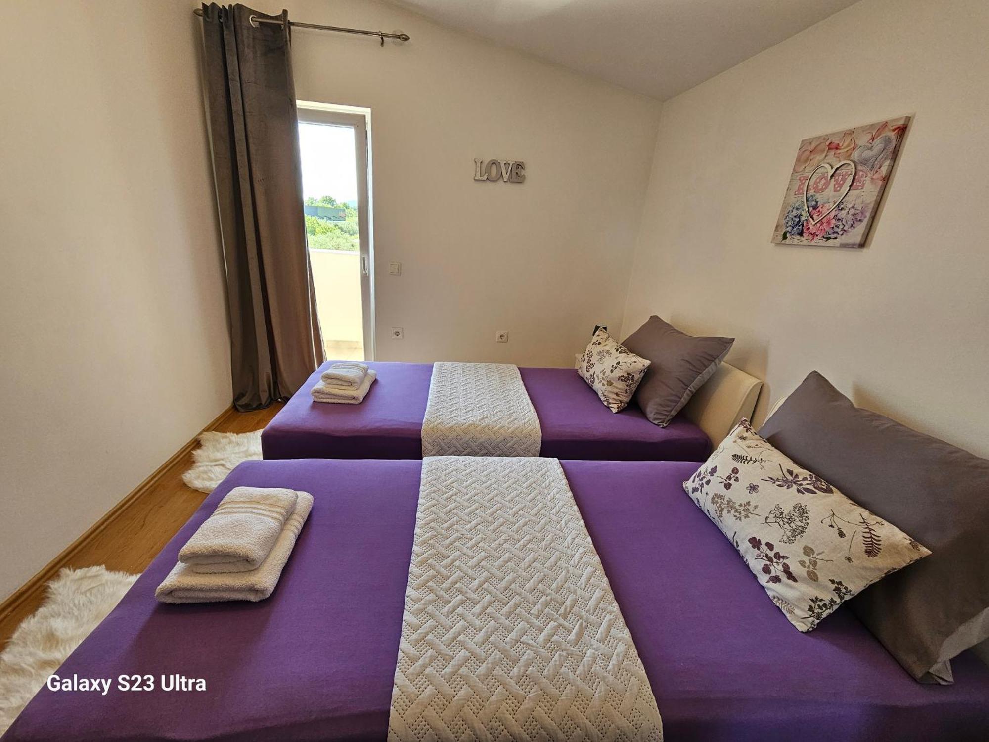 Apartmani Dianna Kaštela Екстериор снимка