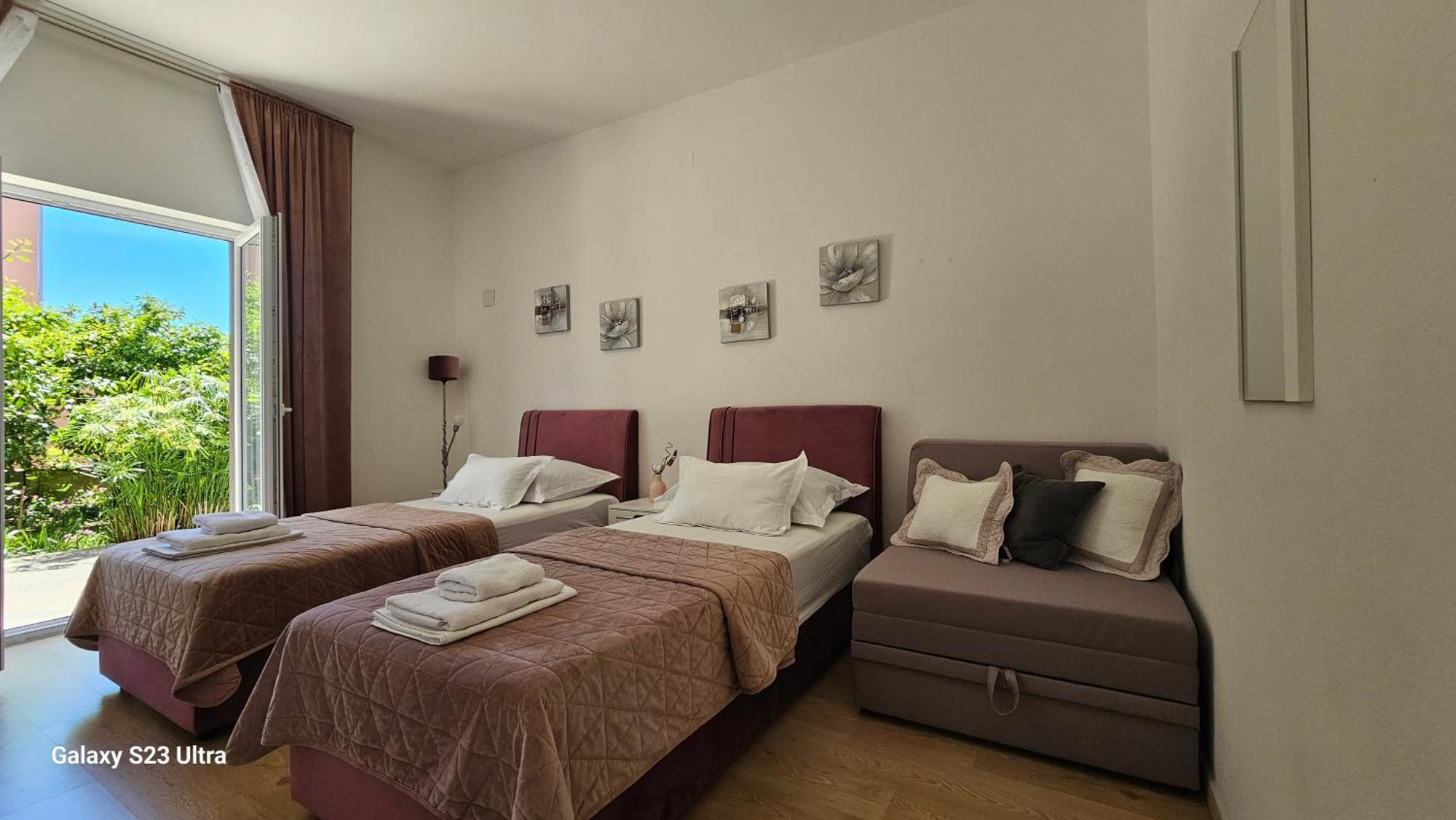 Apartmani Dianna Kaštela Екстериор снимка