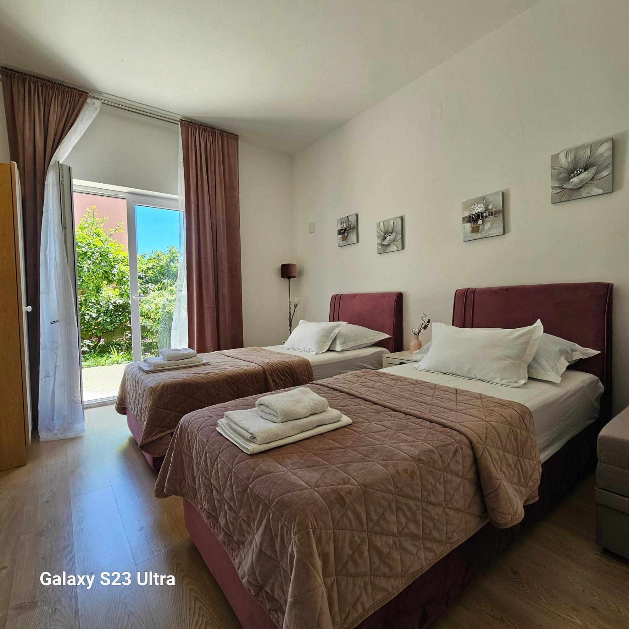 Apartmani Dianna Kaštela Екстериор снимка