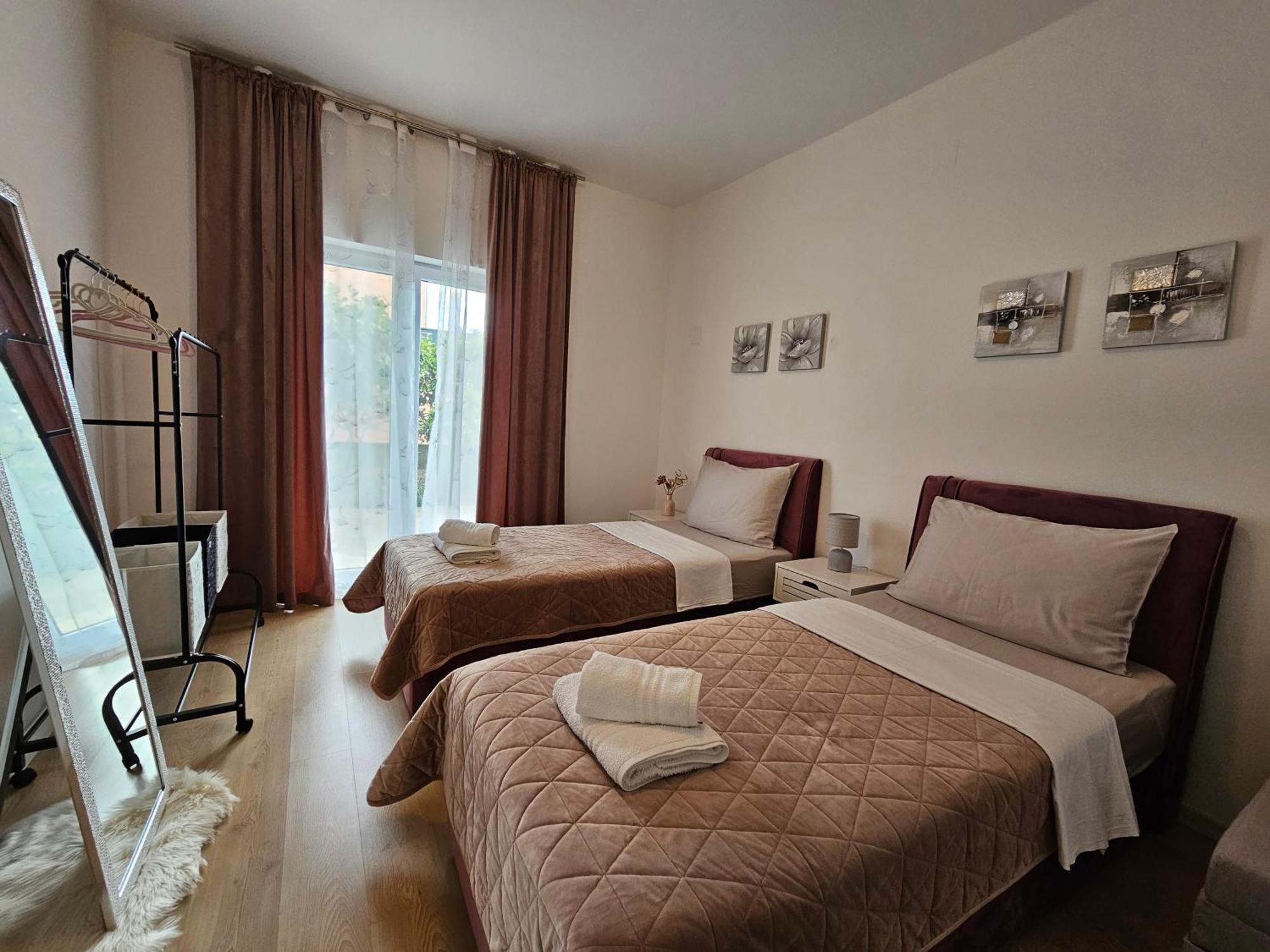 Apartmani Dianna Kaštela Екстериор снимка