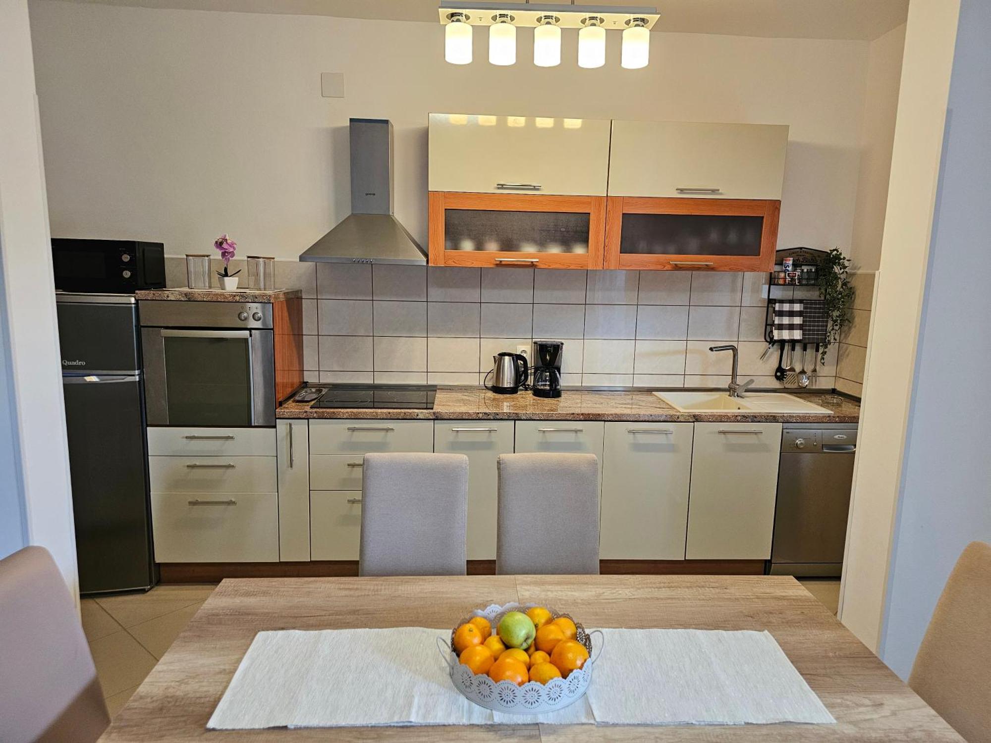 Apartmani Dianna Kaštela Екстериор снимка