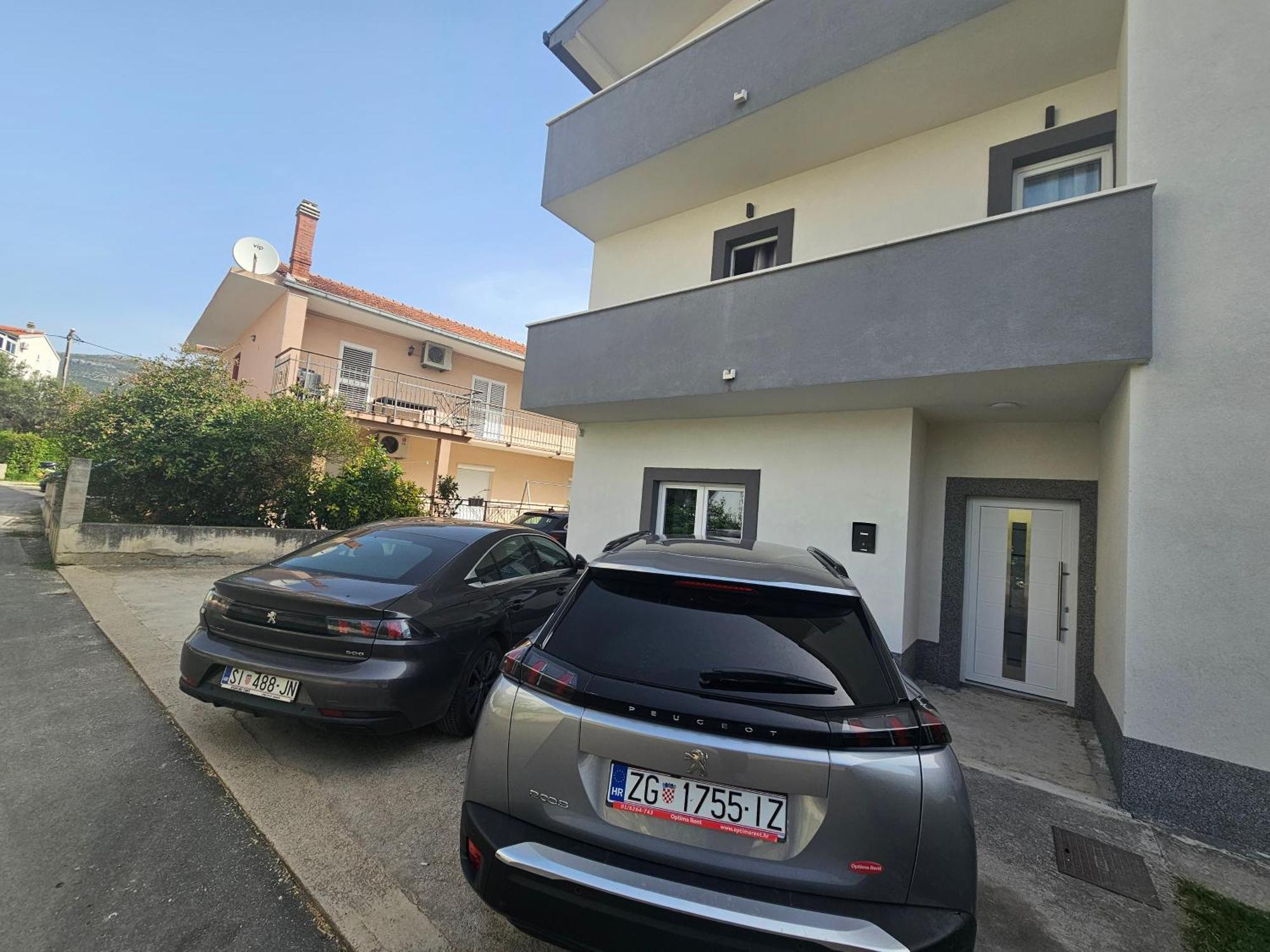 Apartmani Dianna Kaštela Екстериор снимка
